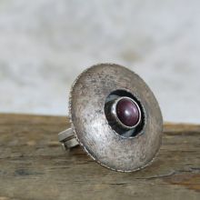 pierścionek z rubinem